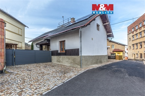 Prodej rodinného domu, 200 m² 0