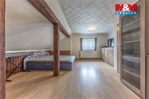 Prodej rodinného domu, 200 m² - 8