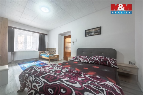 Prodej rodinného domu, 200 m² - 2