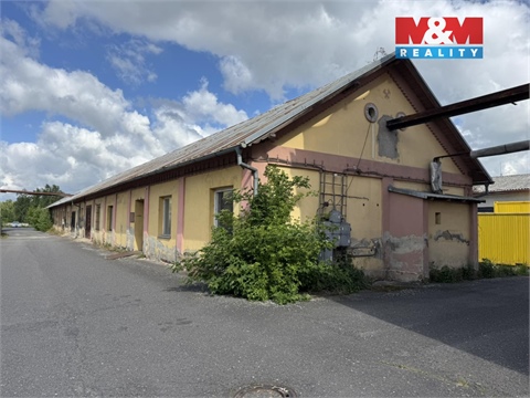 Pronájem skladu / haly, 700 m² - 0