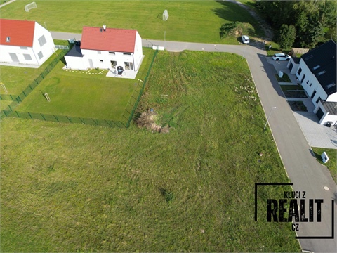 Prodej stavebního pozemku, 967 m² 2