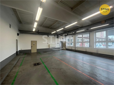 Pronájem skladu / haly, 662 m² - 2
