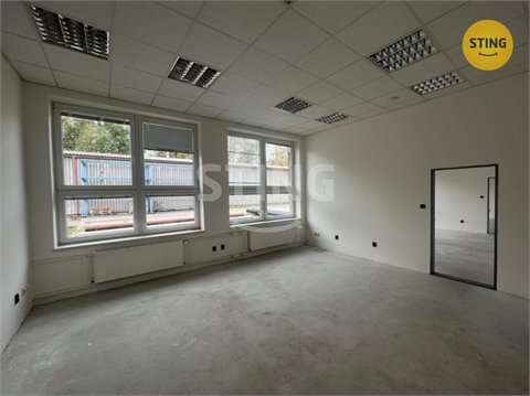 Pronájem skladu / haly, 662 m² - 0