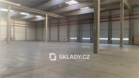 Pronájem skladu / haly, 1 000 m² 0