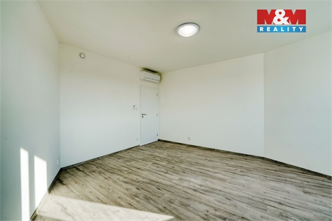 Pronájem bytu 3kk, 96 m² 14