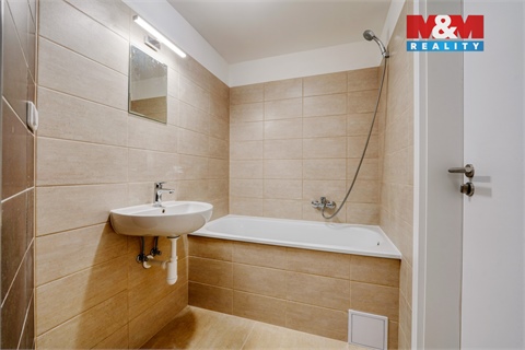 Pronájem bytu 3kk, 96 m² 22