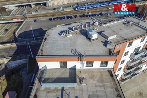 Pronájem bytu 3kk, 96 m² 24