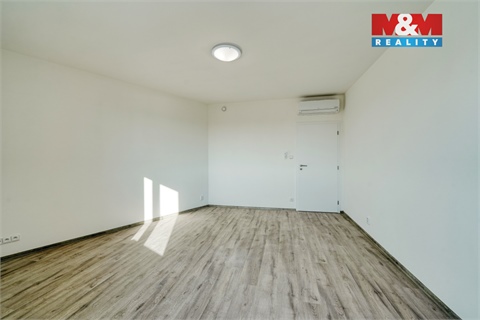 Pronájem bytu 3kk, 96 m² - 14