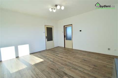 Pronájem bytu 1+1, 42 m² - 2