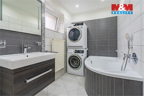 Prodej rodinného domu, 111 m² 2