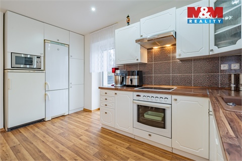 Prodej rodinného domu, 111 m² 14