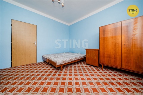 Prodej rodinného domu, 350 m² - 8