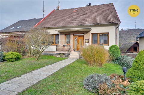 Prodej rodinného domu, 278 m² 0