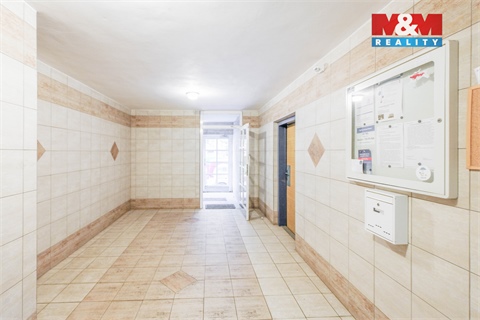 Pronájem bytu 1kk, 29 m² - 14