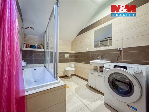 Prodej obchodních prostor, 743 m² 22