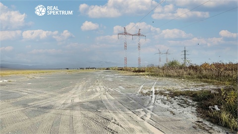 Pronájem pozemku pro komerční výstavbu, 4 100 m² 2