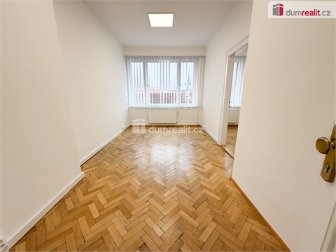 Pronájem kanceláře, 26 m² 0