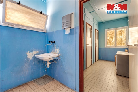 Prodej obchodních prostor, 511 m² 18