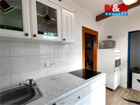 Prodej rodinného domu, 274 m² - 6