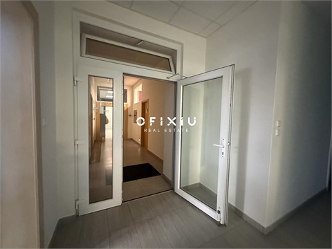 Pronájem kanceláře, 204 m² - 2