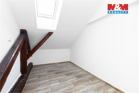 Pronájem bytu 3+1, 80 m² 12