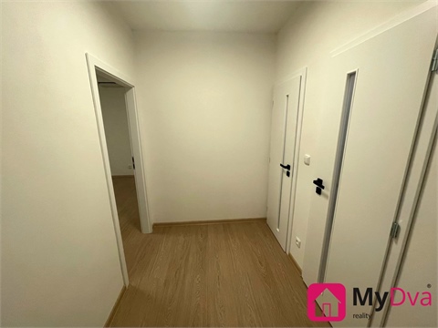 Pronájem bytu 1kk, 35 m² - 0