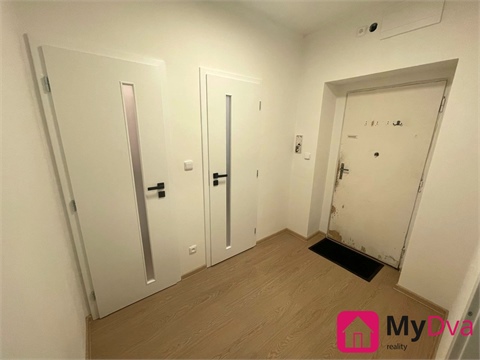 Pronájem bytu 1kk, 35 m² - 2