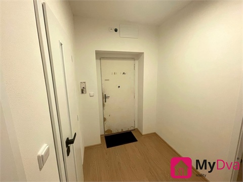 Pronájem bytu 1kk, 35 m² 2