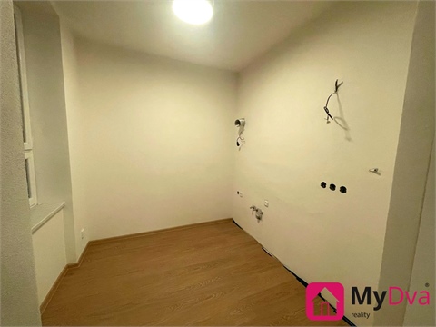 Pronájem bytu 1kk, 35 m² - 8