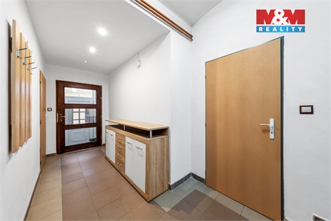 Prodej rodinného domu, 230 m² 12