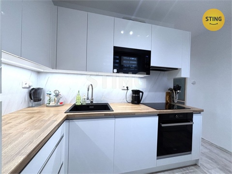 Prodej bytu 2+1, 55 m² 8