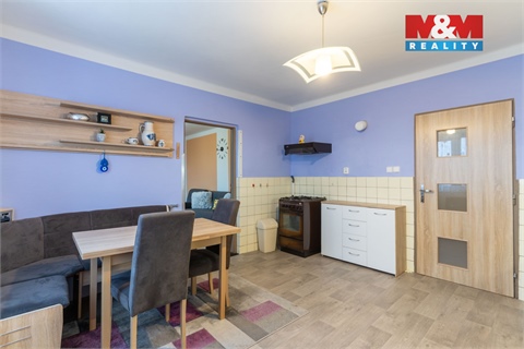 Prodej rodinného domu, 180 m² - 0