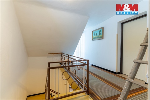 Prodej rodinného domu, 180 m² 20