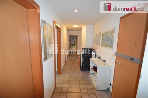 Pronájem kanceláře, 94 m² 8