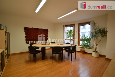 Pronájem kanceláře, 94 m² 2