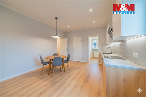 Prodej rodinného domu, 141 m² - 10