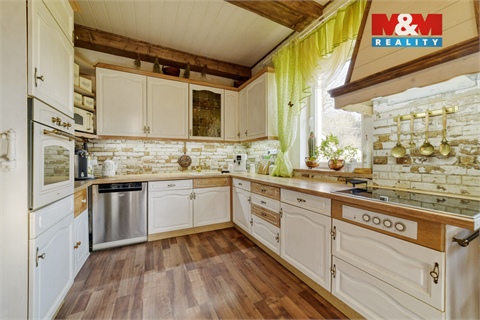 Prodej rodinného domu, 183 m² 4