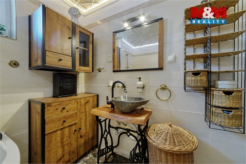 Prodej rodinného domu, 183 m² 8