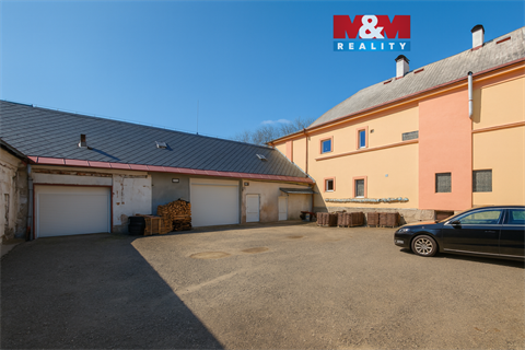 Prodej komerčního objektu, 250 m² 0