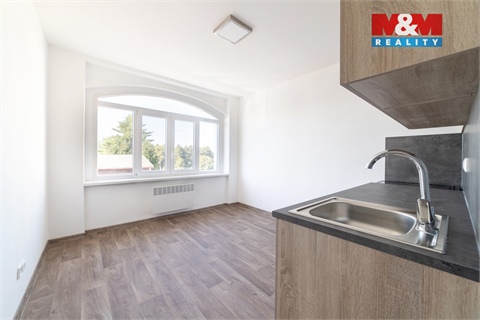 Pronájem bytu 1+1, 40 m² - 0