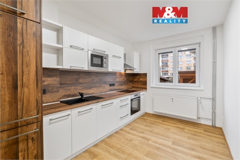 Pronájem bytu 4+1, 89 m² 0