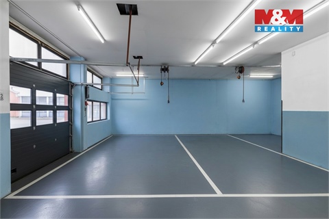 Pronájem obchodních prostor, 350 m² - 0
