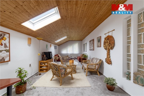 Prodej rodinného domu, 240 m² - 10