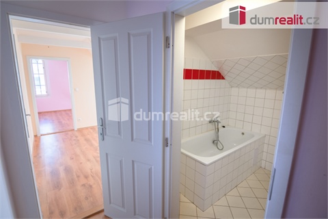 Pronájem bytu 1+1, 53 m² 6