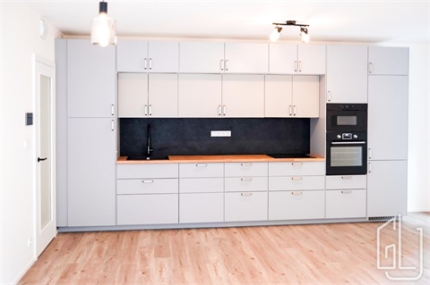 Pronájem bytu 3kk, 83 m² 0