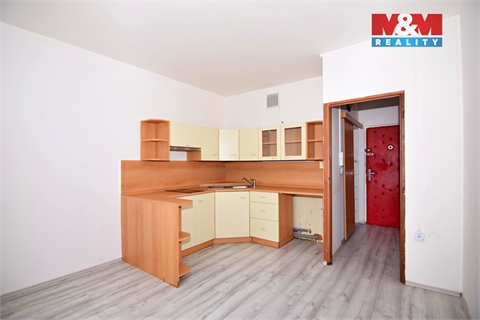 Pronájem bytu 1+1, 35 m² 2