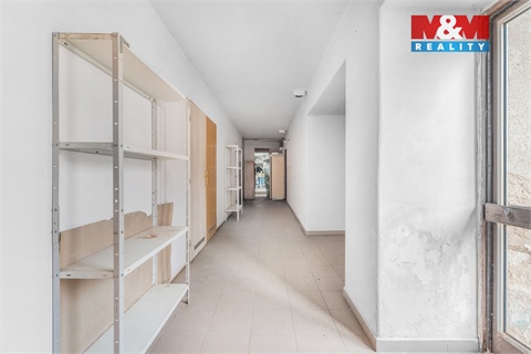 Prodej rodinného domu, 235 m² - 10