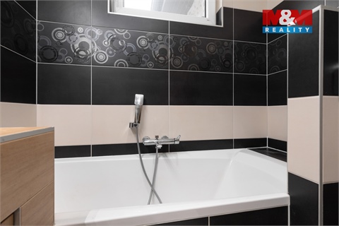 Prodej rodinného domu, 102 m² - 22