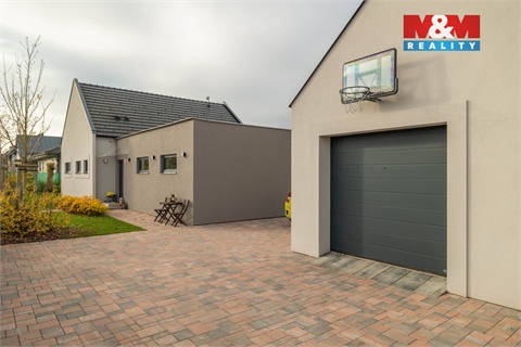 Prodej rodinného domu, 213 m² - 10