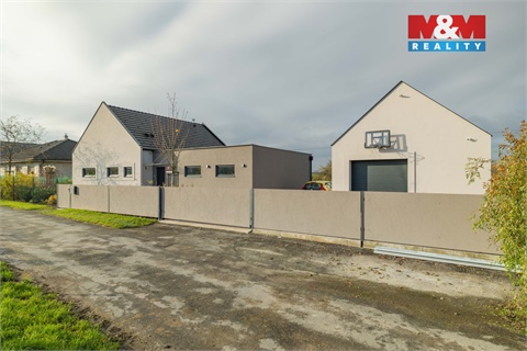 Prodej rodinného domu, 213 m² - 26